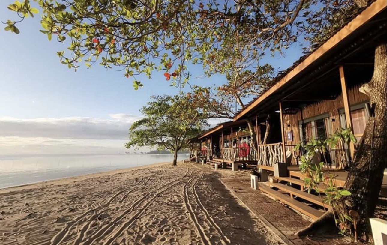 BEACH VILLA: 8-9 Pax